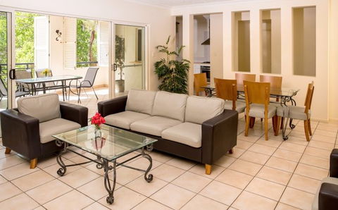 The Lakes Cairns Resort - Accommodation Redcliffe 7