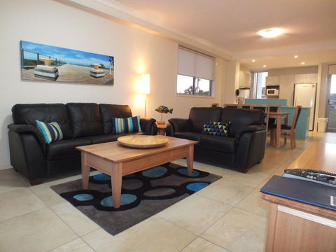 Pacific Marina Apartments - Accommodation Redcliffe 13