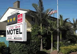 Flying Spur Motel - Accommodation Redcliffe 0