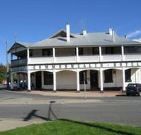 Commonwealth Hotel - Accommodation Redcliffe