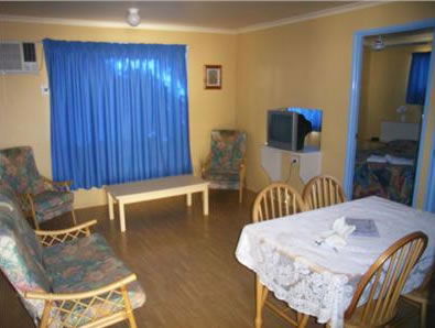 Australiana Top Tourist Park - Accommodation Redcliffe 2