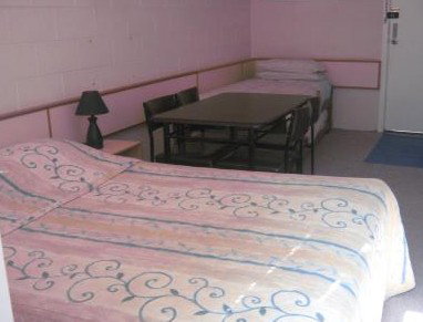 Copper Lantern Motel - Accommodation Redcliffe 2