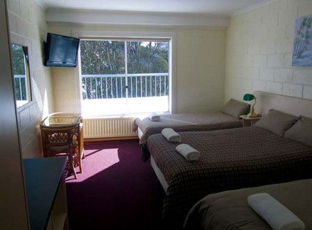 Falls Creek Hotel - Accommodation Redcliffe 0