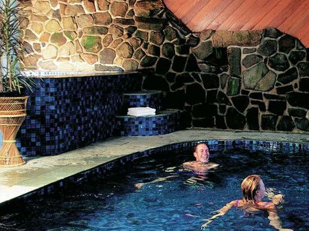 Falls Creek Hotel - Accommodation Redcliffe 3
