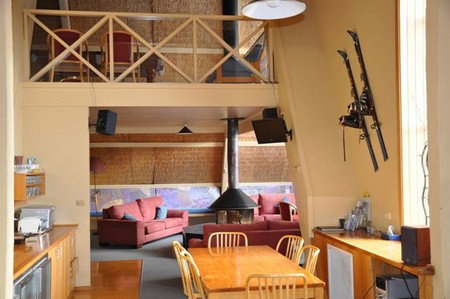 Ripparoo Ski Lodge - Accommodation Redcliffe 2