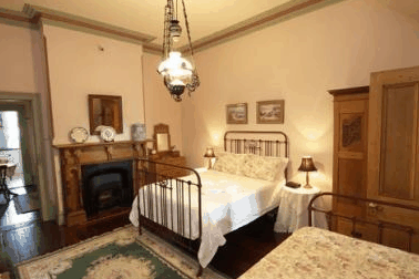 Fremantle Colonial Accommodation - Accommodation Redcliffe 3