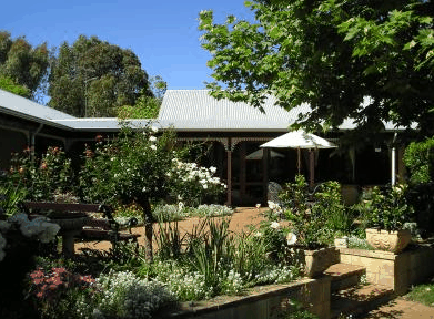 The Noble Grape - Accommodation Redcliffe
