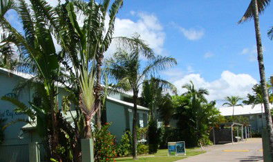 Coral Reef Resort  Holiday Apartments - Accommodation Redcliffe 1