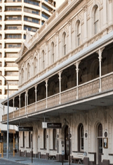 The Melbourne Hotel - Accommodation Redcliffe
