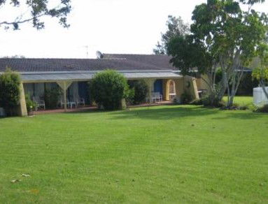 The Nambucca Motel - Accommodation Redcliffe 2