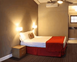 Rose and Crown Hotel - Accommodation Redcliffe