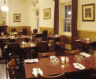 Rose And Crown Hotel - Accommodation Redcliffe 3
