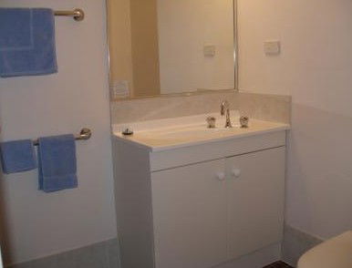 Travellers Rest And The Courtyard Restaurant - Accommodation Redcliffe 4