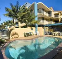 Surf Club Apartments - Accommodation Redcliffe