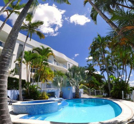 Arc Resort - Accommodation Redcliffe 3