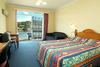 Clan Lakeside Lodge - Accommodation Redcliffe 2