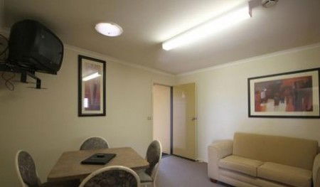 Araluen Motor Lodge - Accommodation Redcliffe 3