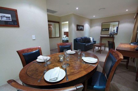 Quality Hotel Powerhouse - Accommodation Redcliffe 0