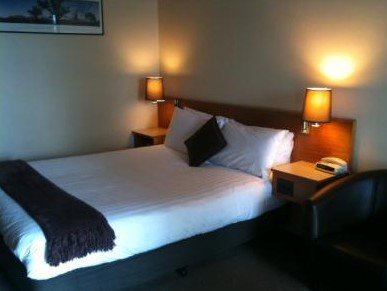 Golden West Motor Inn - Accommodation Redcliffe 2