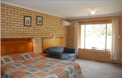 Golfers Lodge Motel - Accommodation Redcliffe 2