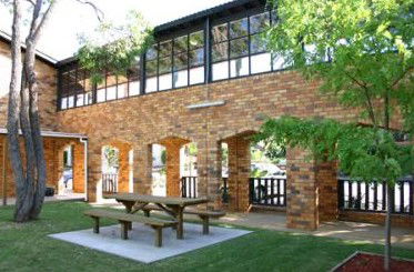 Maclin Lodge Motel - Accommodation Redcliffe 1