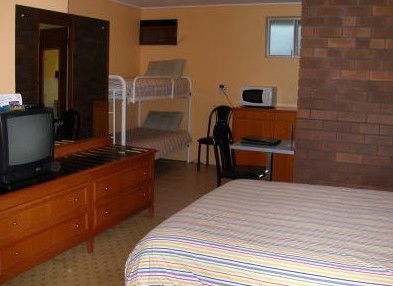 Matador Motor Inn - Accommodation Redcliffe 4