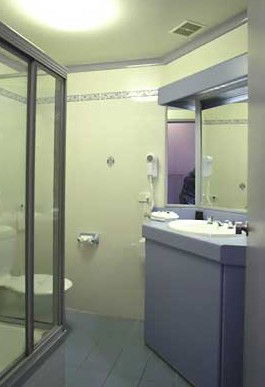 Palm Court Motor Inn - Accommodation Redcliffe 3