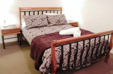 Clarks Beach Apartment - Accommodation Redcliffe 3