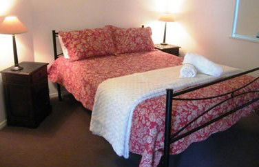 Clarks Beach Apartment - Accommodation Redcliffe 4