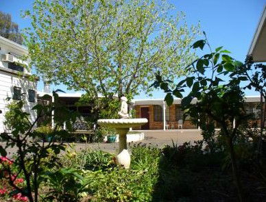 Colonial Motor Lodge - Accommodation Redcliffe 1