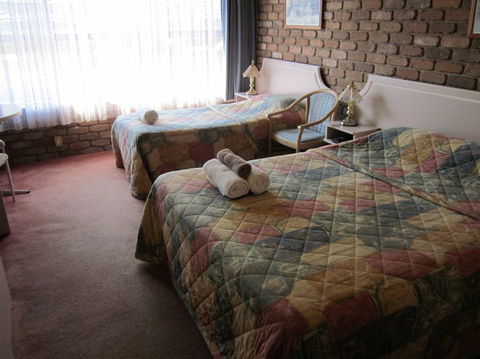 Farnham Court Motel - Accommodation Redcliffe 4