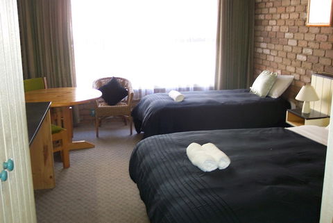Farnham Court Motel - Accommodation Redcliffe 5