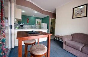 The Swagmans Rest Motel - Accommodation Redcliffe 0