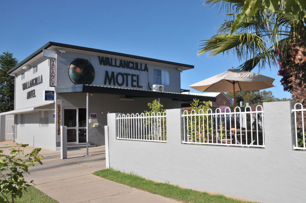 Lightning Ridge NSW Accommodation Redcliffe