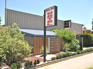 The Elm Motel - Accommodation Redcliffe 0
