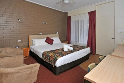 The Elm Motel - Accommodation Redcliffe 5