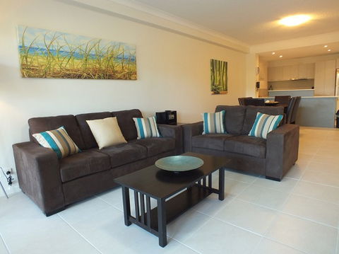 Pacific Marina Apartments - Accommodation Redcliffe 9