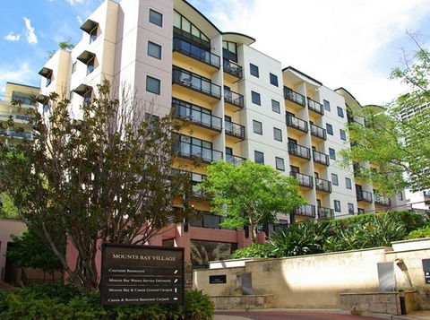 Mounts Bay Waters Apartments - Accommodation Redcliffe 1