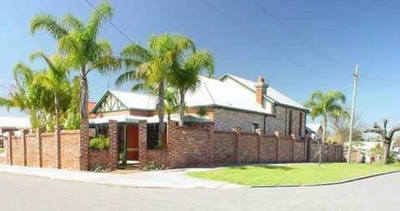 Above Bored Bed And Breakfast - Accommodation Redcliffe 1