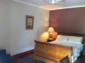 Daintree Manor - Accommodation Redcliffe 1
