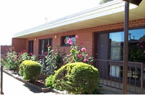 Court House Hotel Motel - Accommodation Redcliffe 0