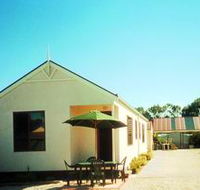 Port Vincent Holiday Cabins and Apartments - Accommodation Redcliffe