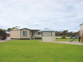 Pickering Cottages - Accommodation Redcliffe 0