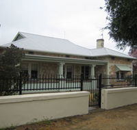 Naracoorte Cottages - MacDonnell House - Accommodation Redcliffe