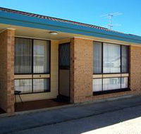 Stansbury Villas - Accommodation Redcliffe