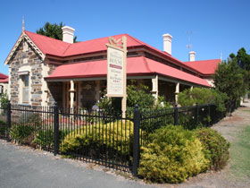 Trafalgar On The Strand - Accommodation Redcliffe 0