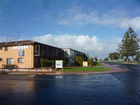 Lacepede Bay Motel And Restaurant - Accommodation Redcliffe 0