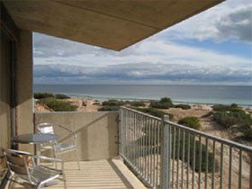 Sea Air-a Siesta 5 - Accommodation Redcliffe 0
