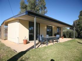 Taylorville SA Accommodation Redcliffe
