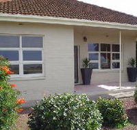 BeachBums Beach House - Accommodation Redcliffe